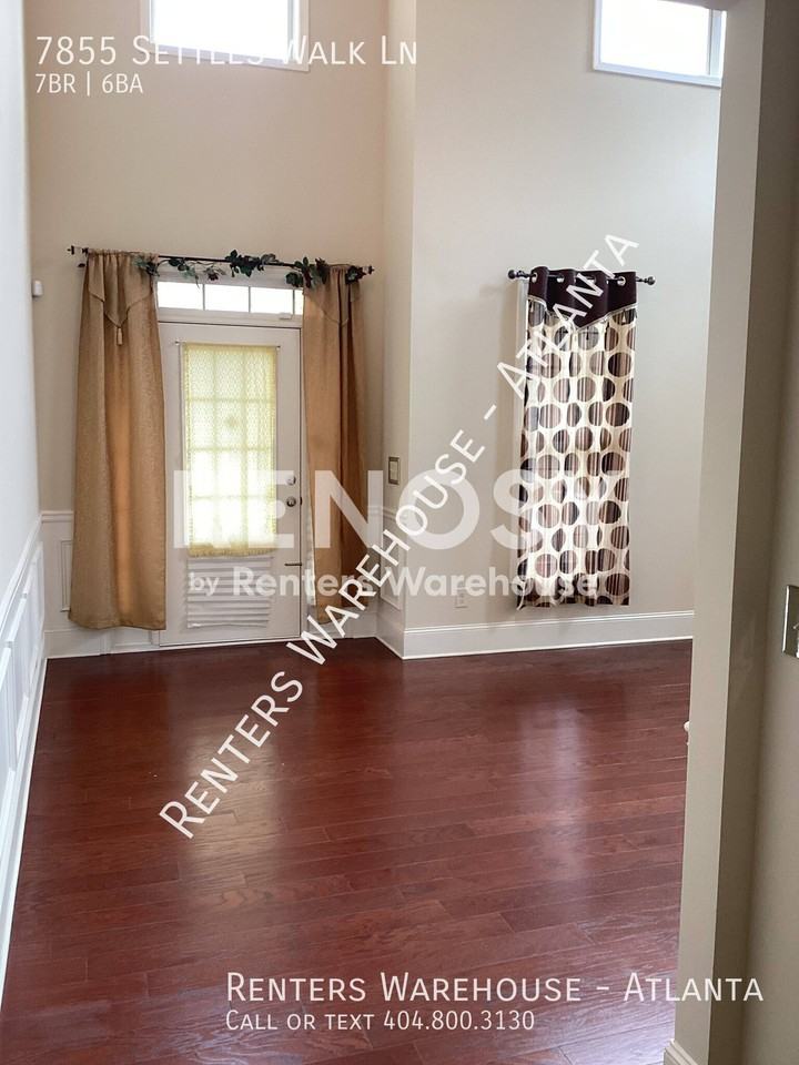 7855 Settles Walk Ln - Photo 5 of 50