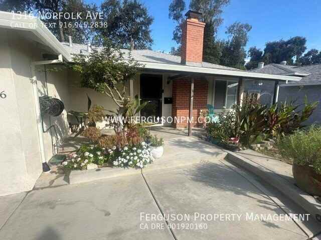 1316 Norfolk Ave - Photo 2 of 17