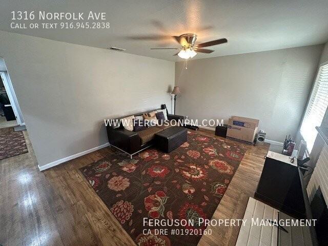 1316 Norfolk Ave - Photo 6 of 17