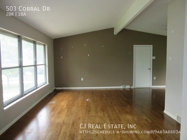 503 Corral Dr - Photo 2 of 7
