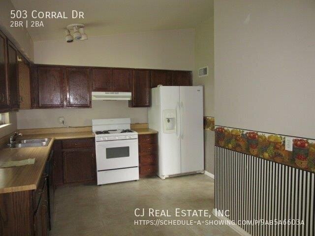 503 Corral Dr - Photo 4 of 7