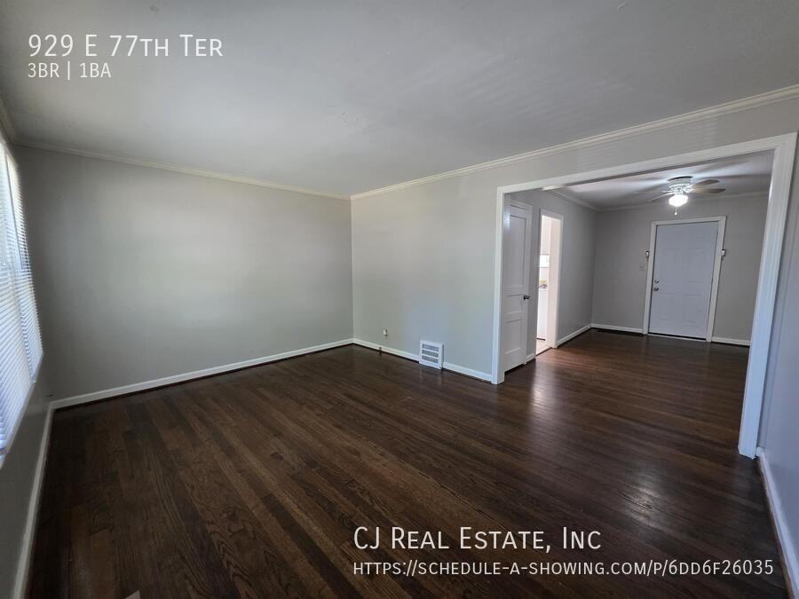 929 E 77th Ter - Photo 2 of 11