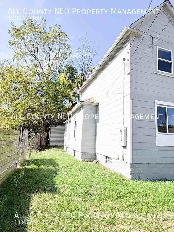 796 Sherman St - Photo 6 of 7