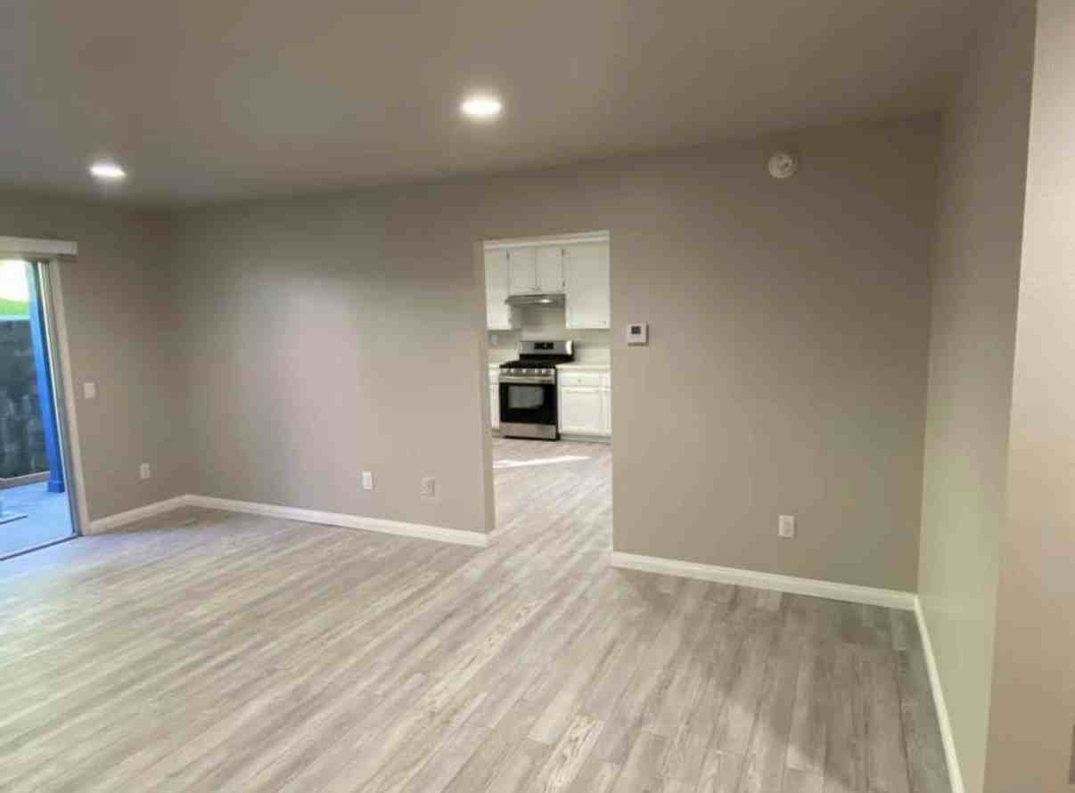 836 Valley Rd #NA - Photo 3 of 9