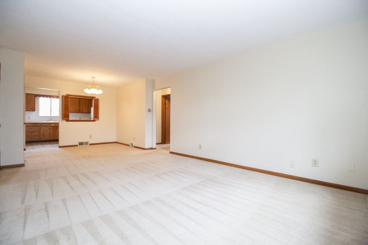 3036 Carskaddon Ave #3 - Photo 3 of 24