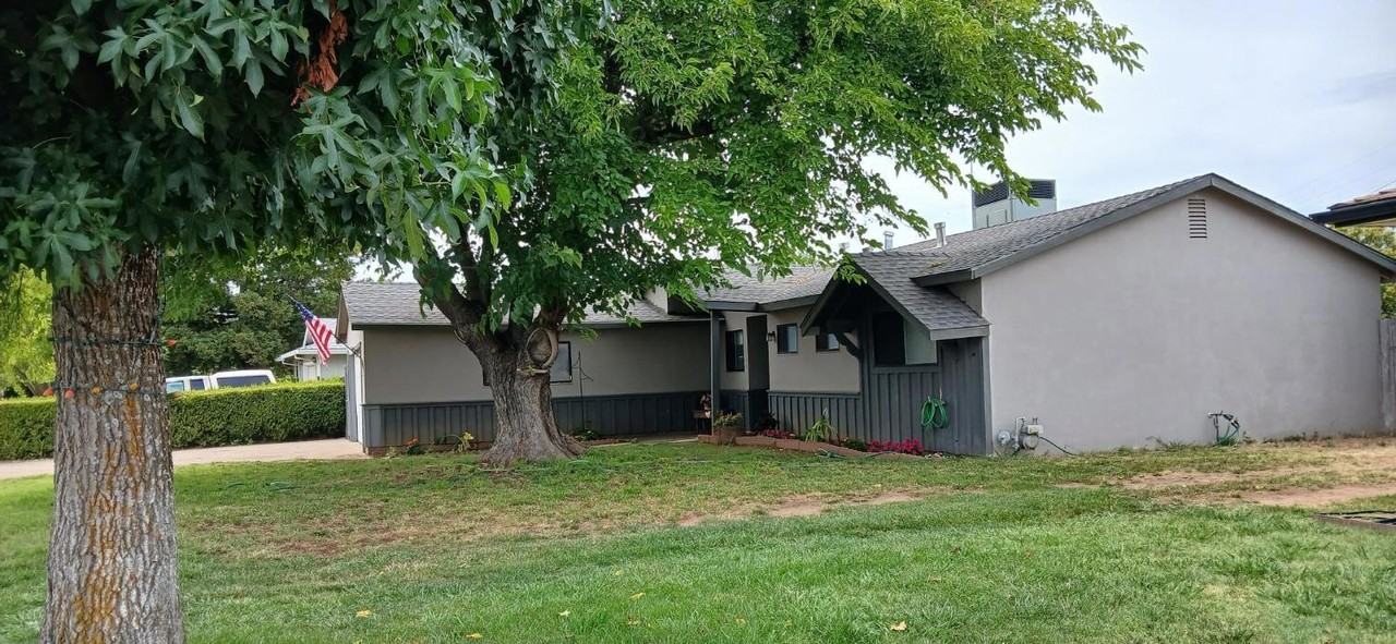 1837 Park Cir #NA - Photo 3 of 24