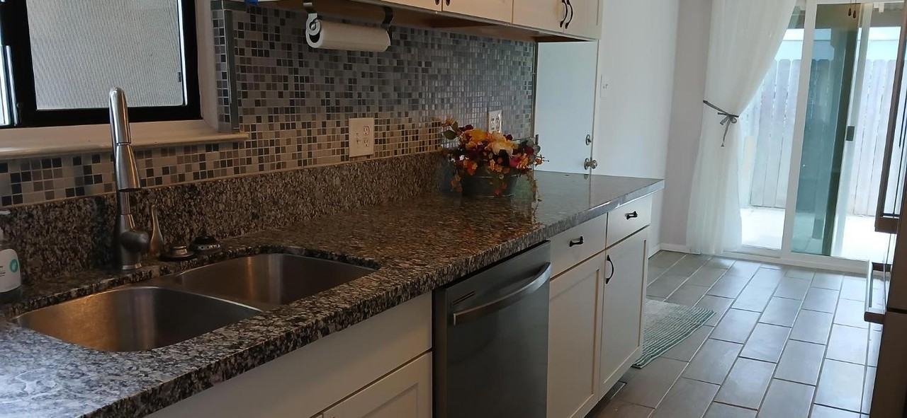 1837 Park Cir #NA - Photo 6 of 24