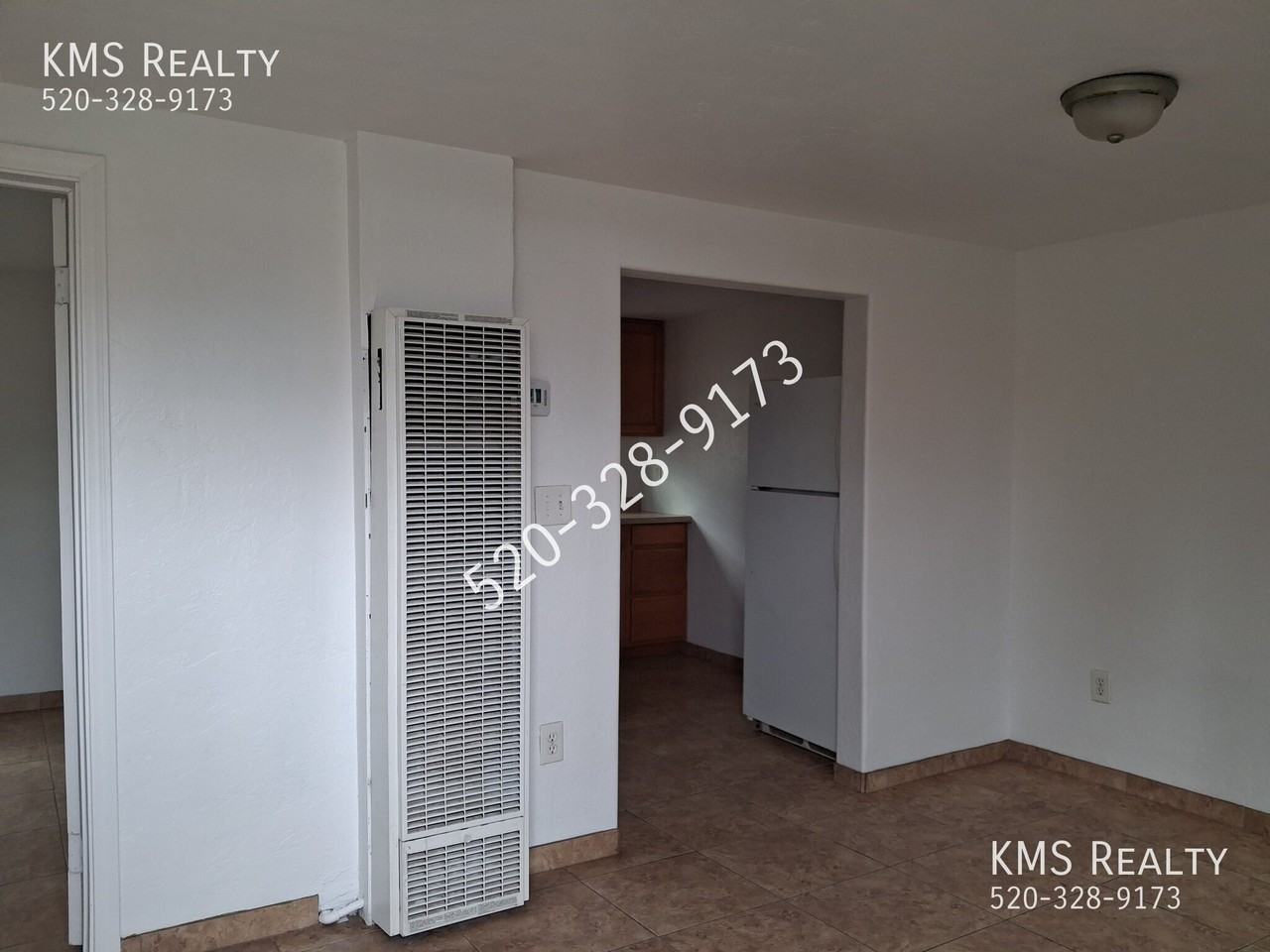 2949 N Alvernon Way #2 - Photo 2 of 7