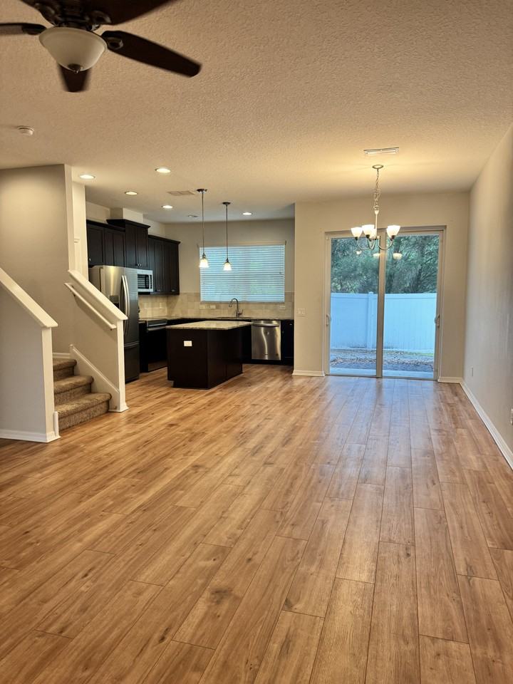 12594 Streamdale Dr - Photo 4 of 18