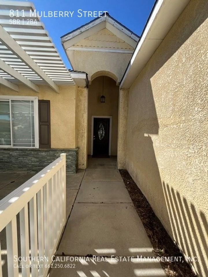 811 Mulberry St - Photo 3 of 30