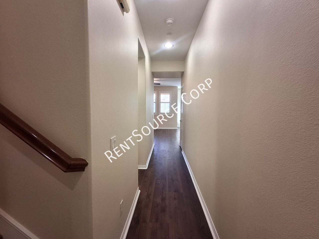 28465 Herrera St - Photo 5 of 36