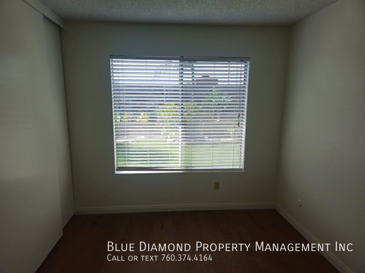 1268 Greenlake Dr - Photo 4 of 11