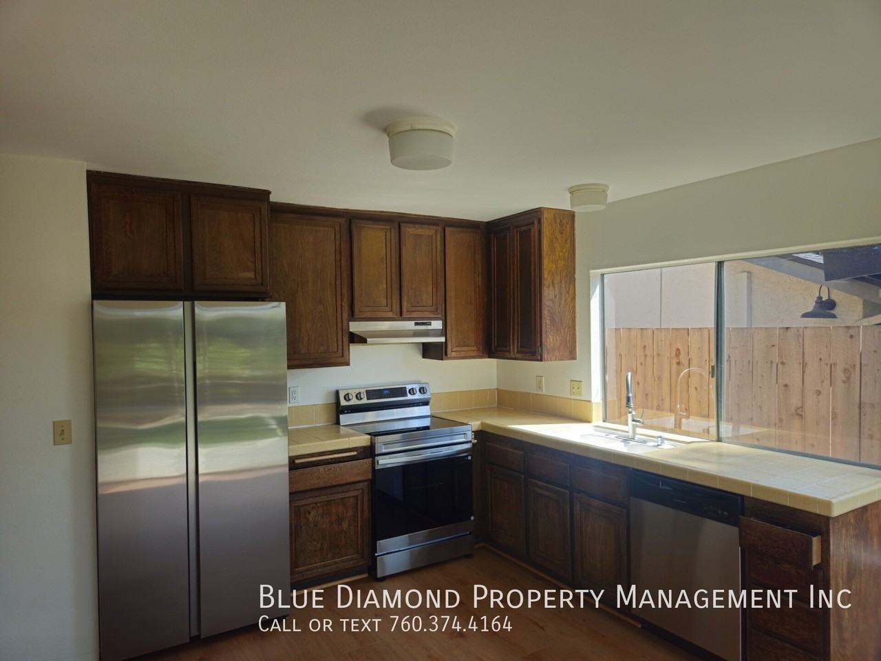 1268 Greenlake Dr - Photo 6 of 11