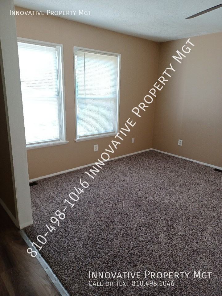 4029 Fraser St - Photo 3 of 44