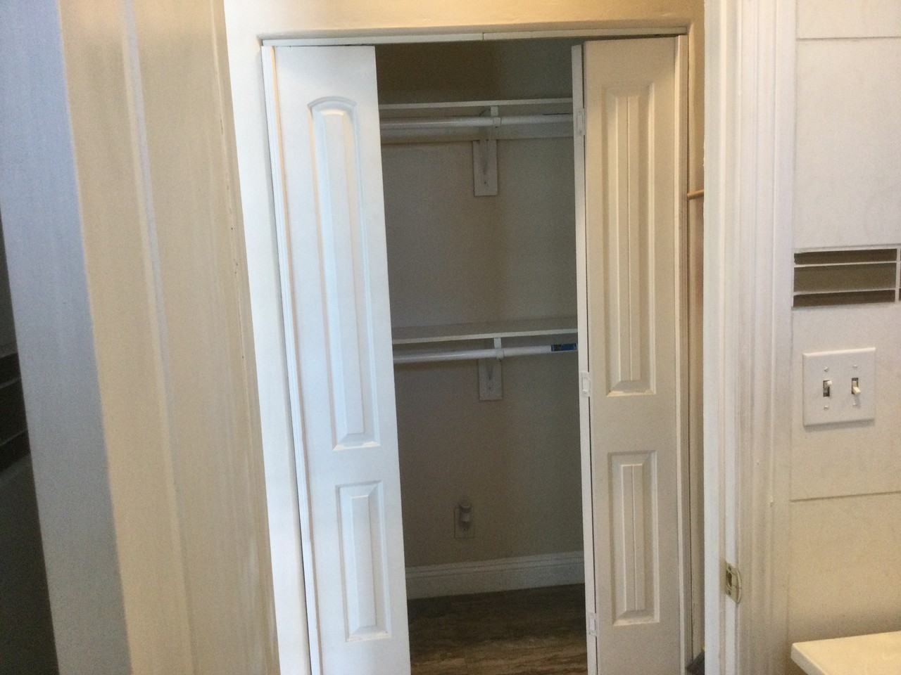 1236 E 9th St #NA - Photo 2 of 11