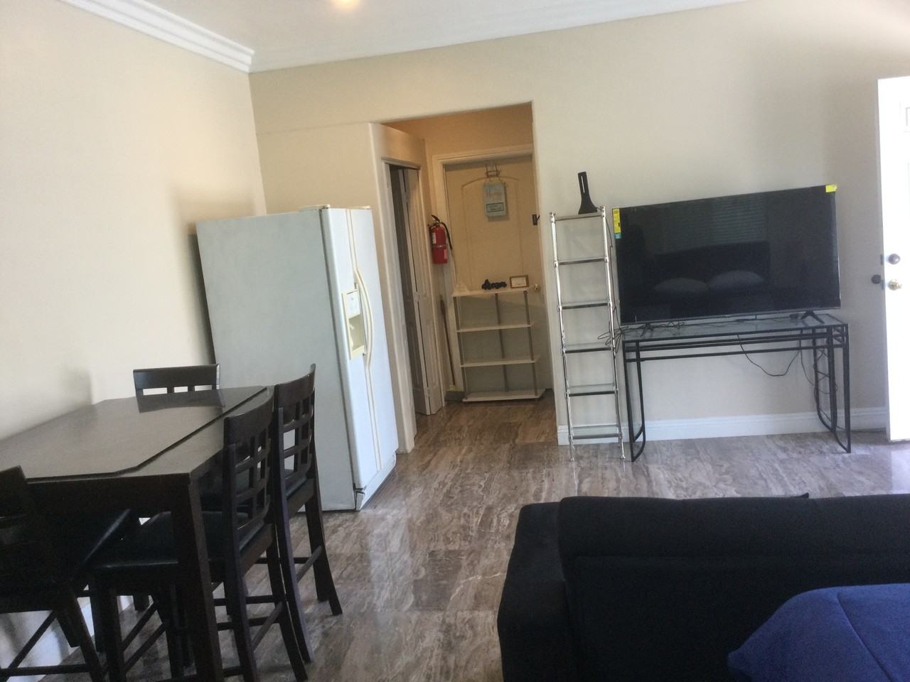 1236 E 9th St #NA - Photo 4 of 11