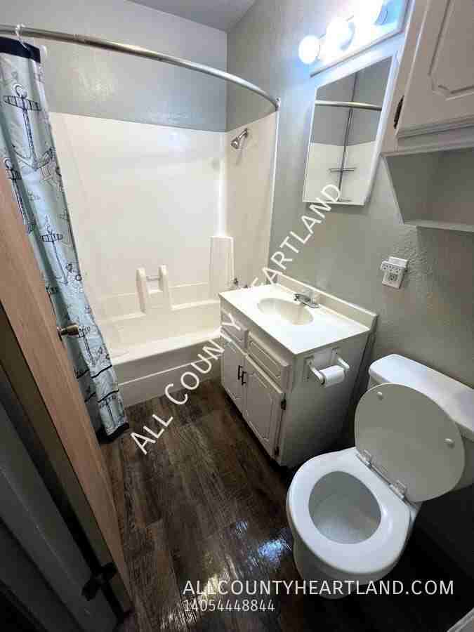 1101 Industrial Blvd - Photo 4 of 5