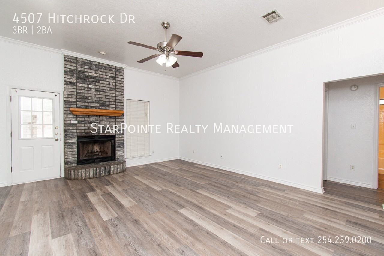 4507 Hitchrock Dr - Photo 2 of 20