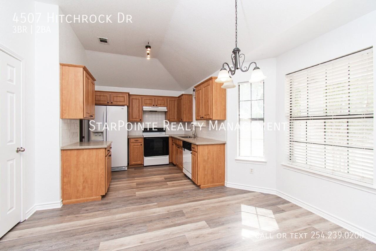 4507 Hitchrock Dr - Photo 5 of 20