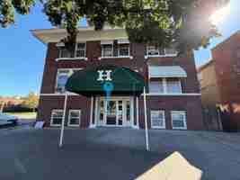 featured image of 300 Main St