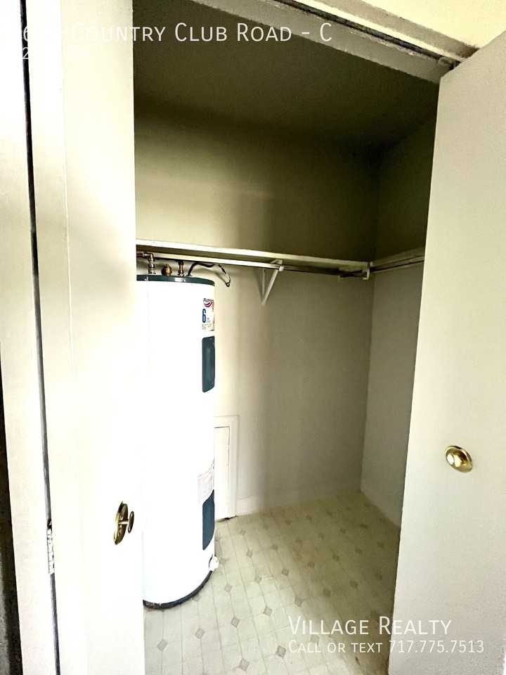 611 Country Club Rd #C - Photo 6 of 44