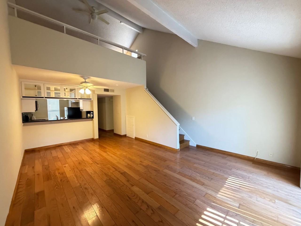147 Lemon Grv - Photo 5 of 30