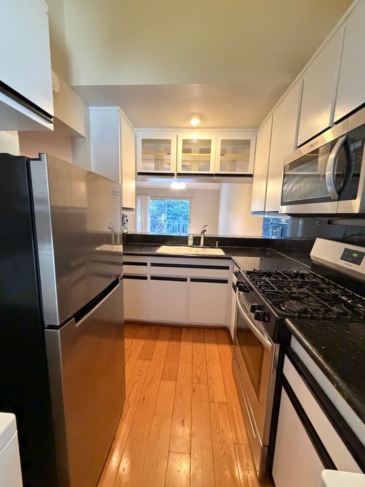 147 Lemon Grv - Photo 6 of 30