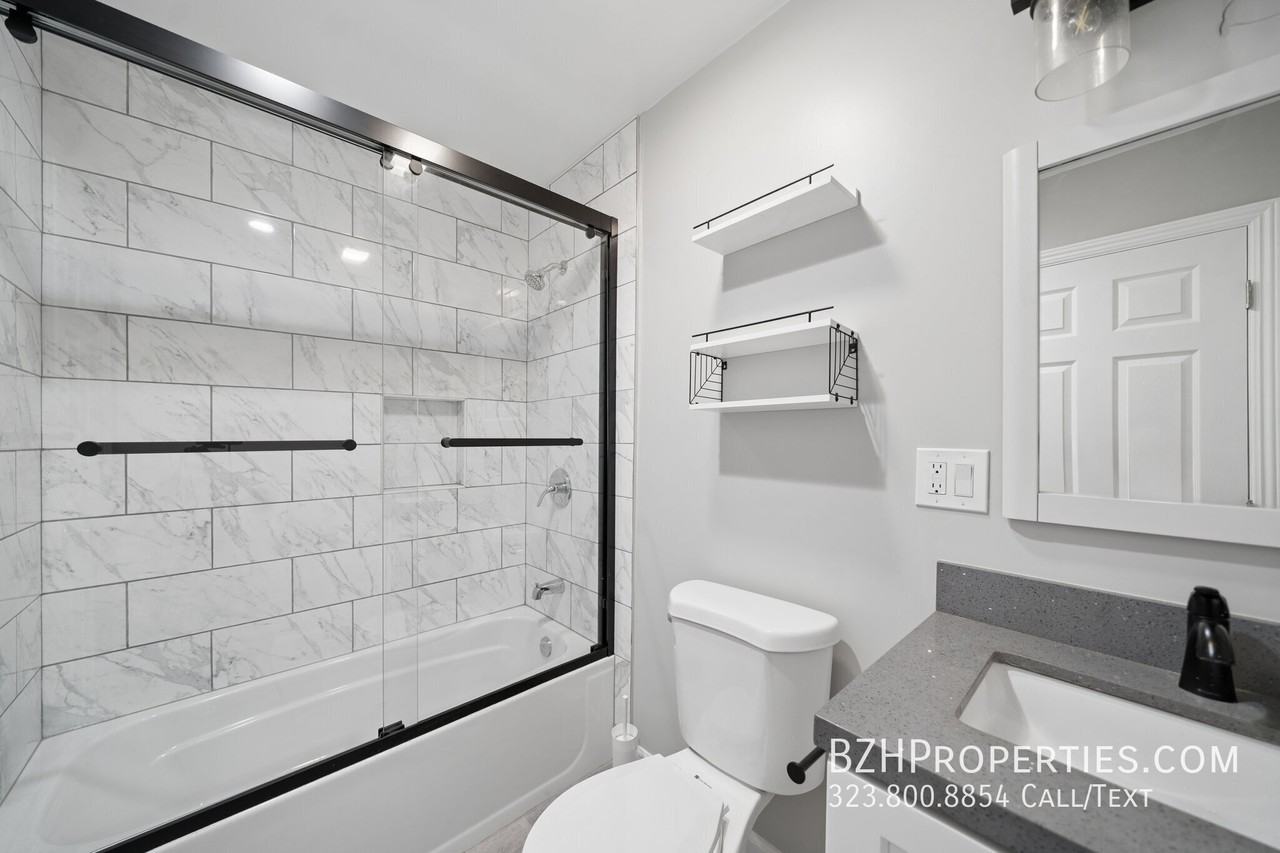 1545 W 23rd St #1545A - Photo 7 of 12