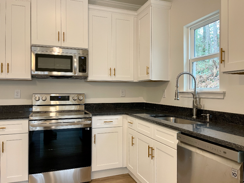 5245 Virginia Ave - Photo 5 of 15