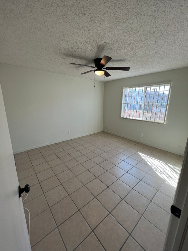 333 Eubanks Ct #14B - Photo 4 of 11