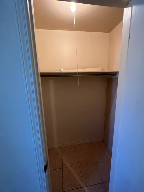 333 Eubanks Ct #14B - Photo 7 of 11