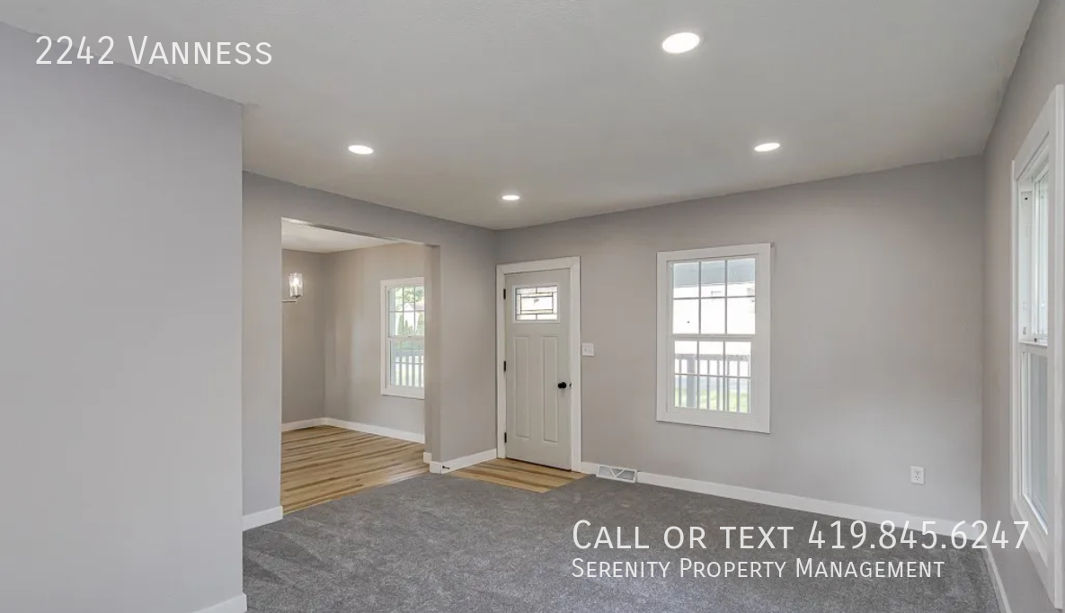 2242 Vaness Dr - Photo 3 of 15