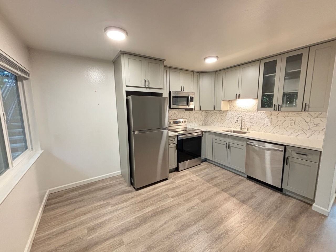1739 Addison St #3 - Photo 2 of 18
