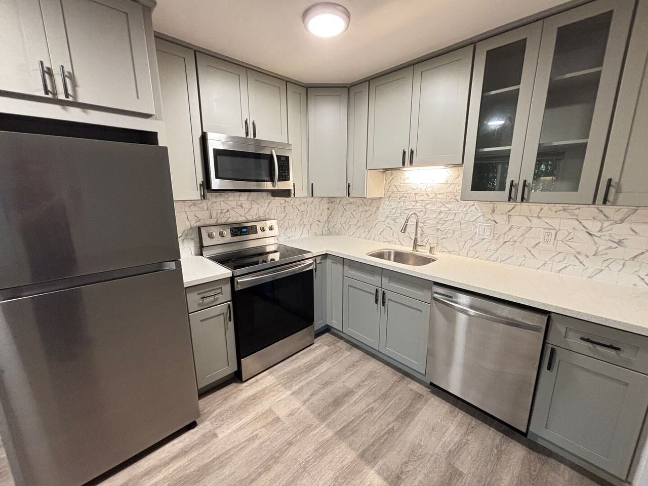 1739 Addison St #3 - Photo 3 of 18