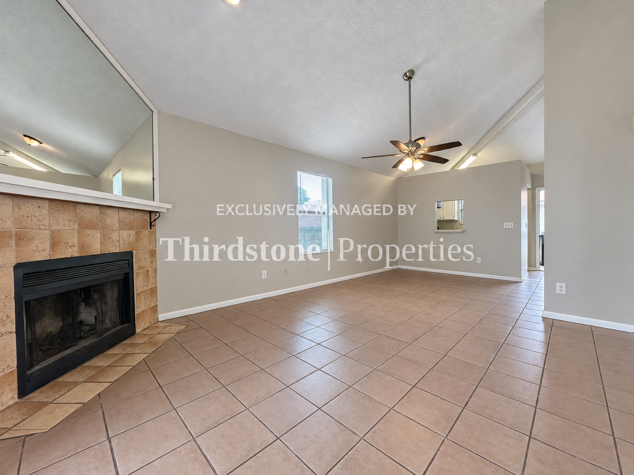 1324 Jefferson Ave #D - Photo 3 of 23