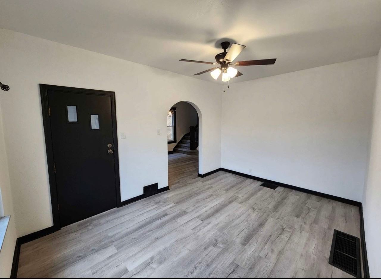 1259 8th Ave - Photo 4 of 19