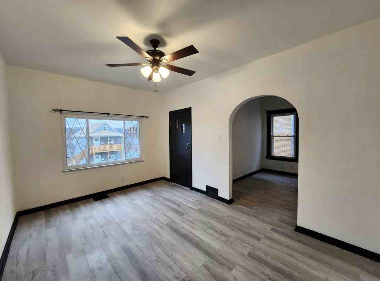 1259 8th Ave - Photo 5 of 19