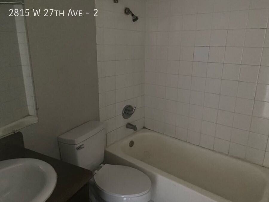2815 Sw 27th Ave #2 - Photo 4 of 11