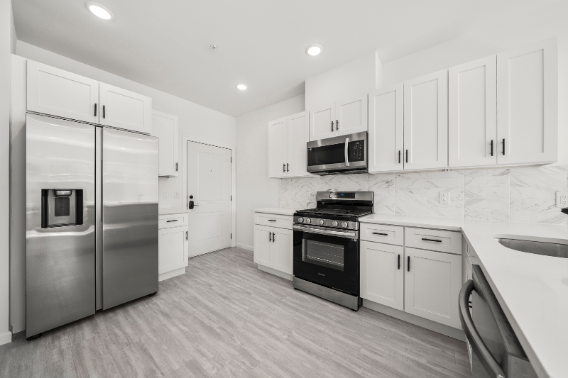 51 E Main St #201 - Photo 4 of 16