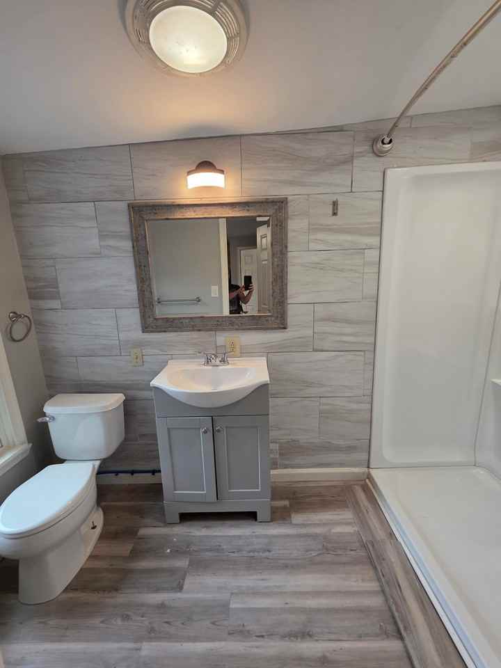709 N 2nd St #2 - Photo 4 of 11