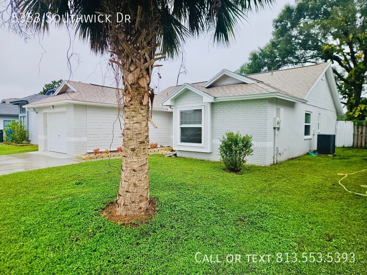 5353 Southwick Dr - Photo 4 of 40