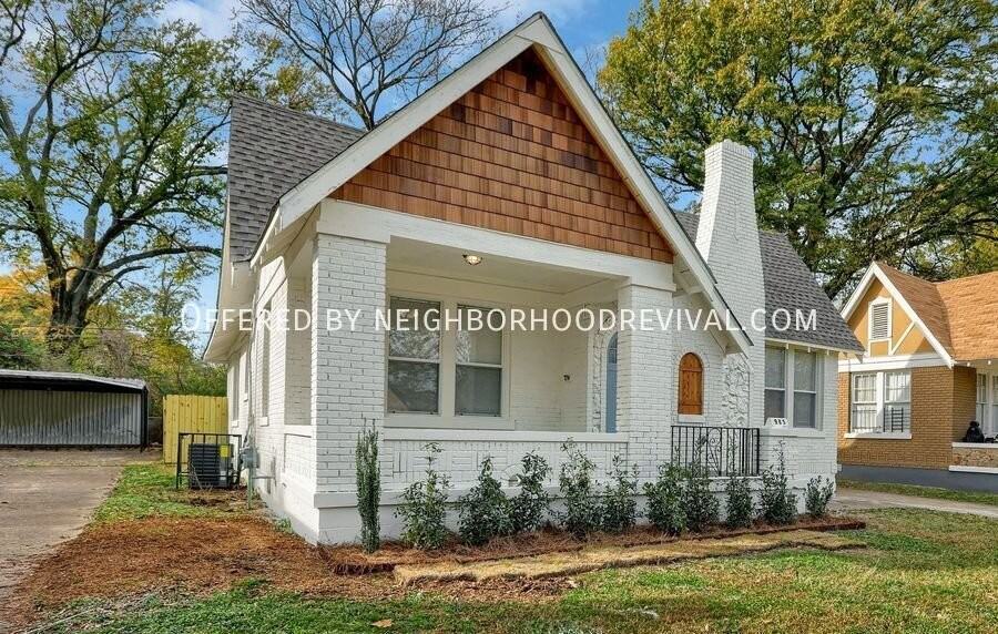 985 N Willett St - Photo 3 of 27