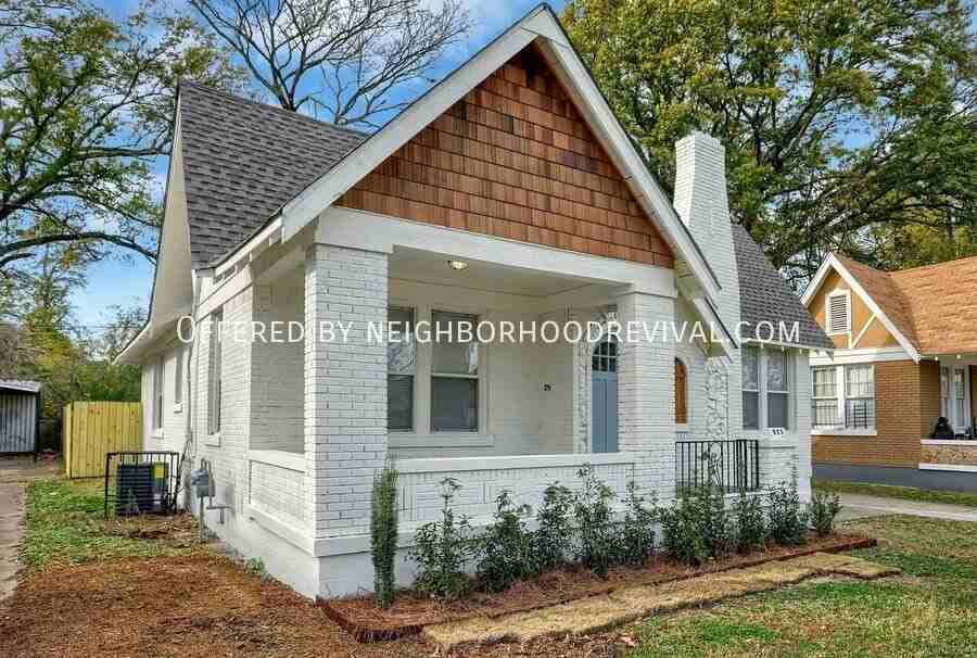 985 N Willett St - Photo 4 of 27