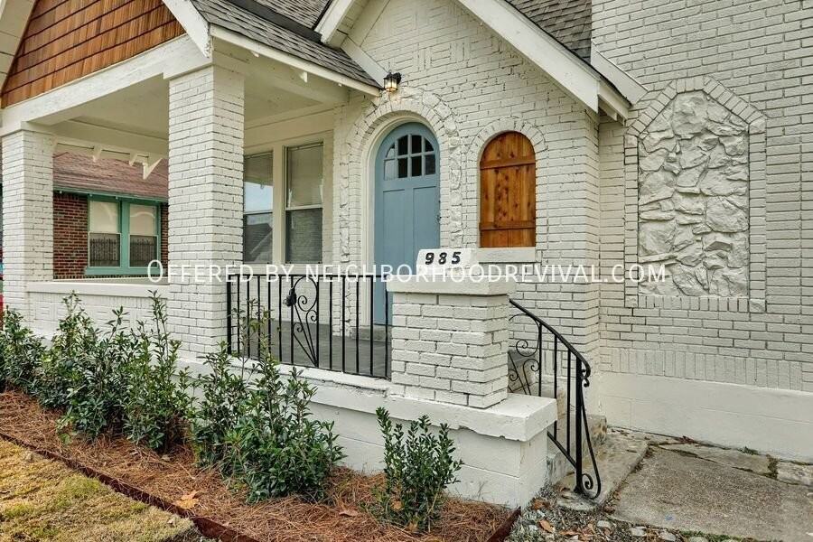 985 N Willett St - Photo 7 of 27