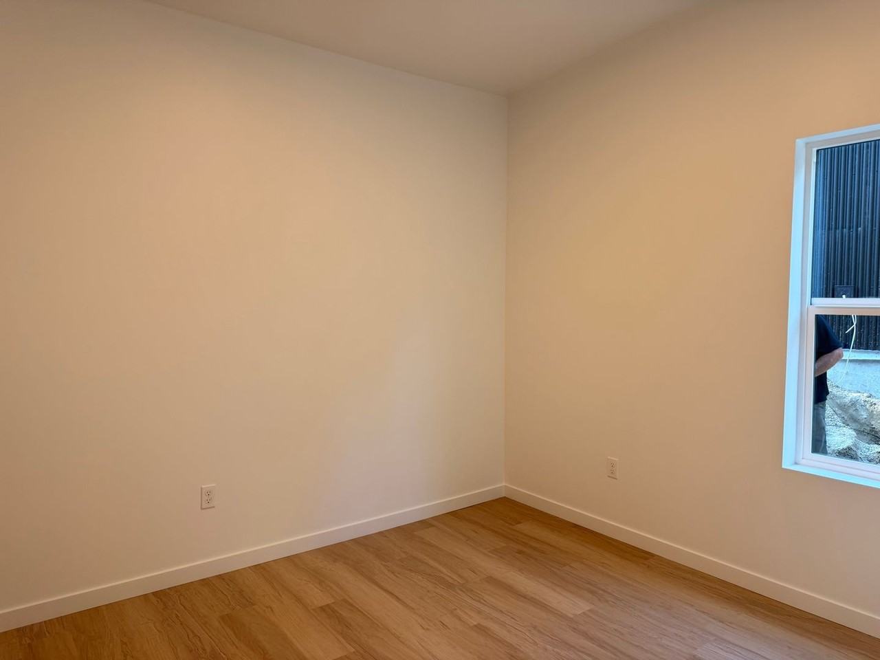 908 E Hastings Ave - Photo 5 of 10
