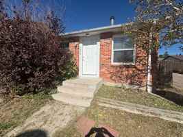featured image of 4614 E 13th St