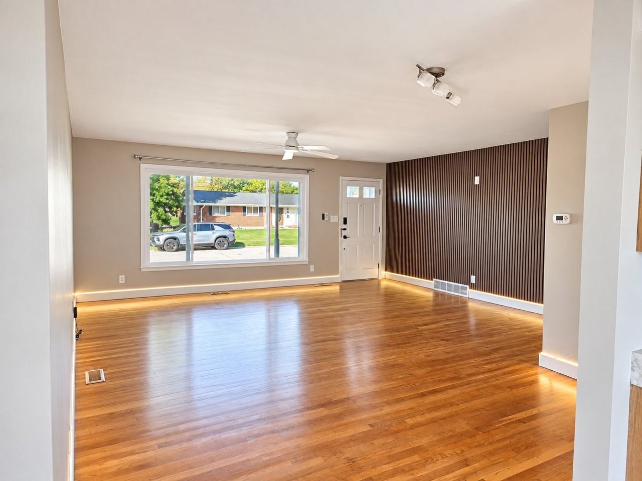 3644 Castano Dr - Photo 3 of 18