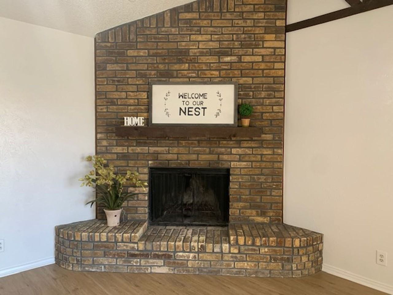 1001 Poplar St - Photo 2 of 19