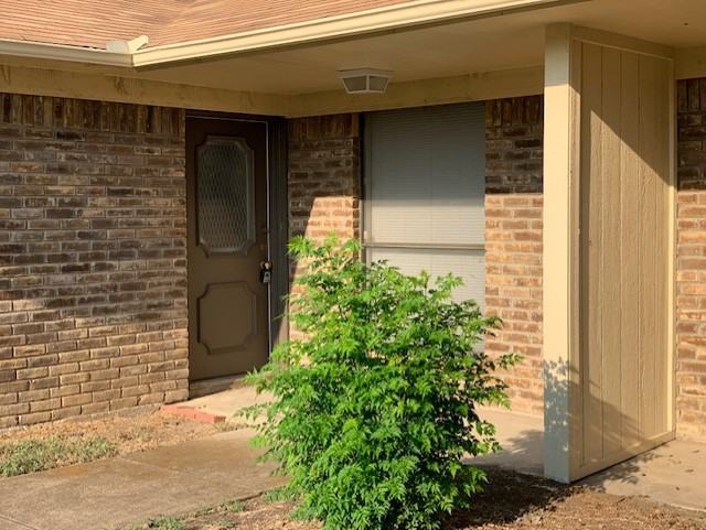 1001 Poplar St - Photo 3 of 19