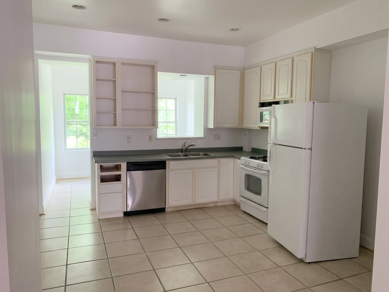 4211 Potter St - Photo 5 of 5